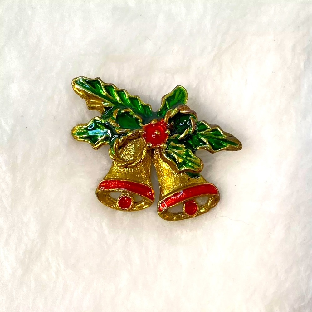Vintage Christmas Pin Brooch Gold Tone Green Red Enamel Holly Bells Bow